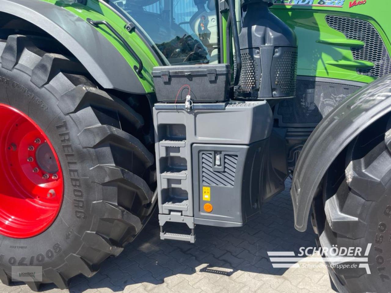 Traktor van het type Fendt 828 VARIO S4 PROFI PLUS, Gebrauchtmaschine in Langförden (Foto 21)