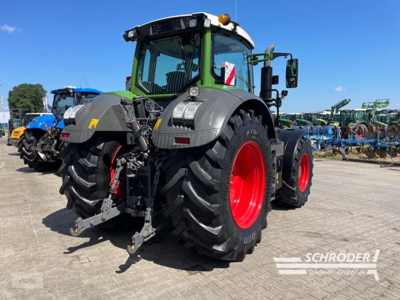 Traktor del tipo Fendt 828 VARIO S4 PROFI PLUS, Gebrauchtmaschine en Wildeshausen (Imagen 3)