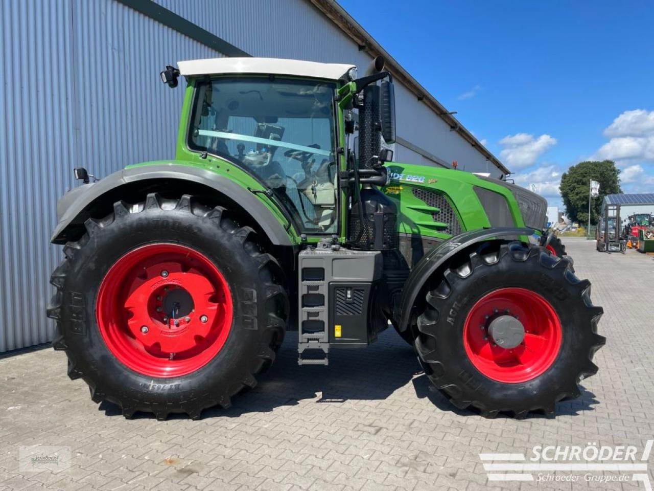 Traktor typu Fendt 828 VARIO S4 PROFI PLUS, Gebrauchtmaschine v Wildeshausen (Obrázok 2)