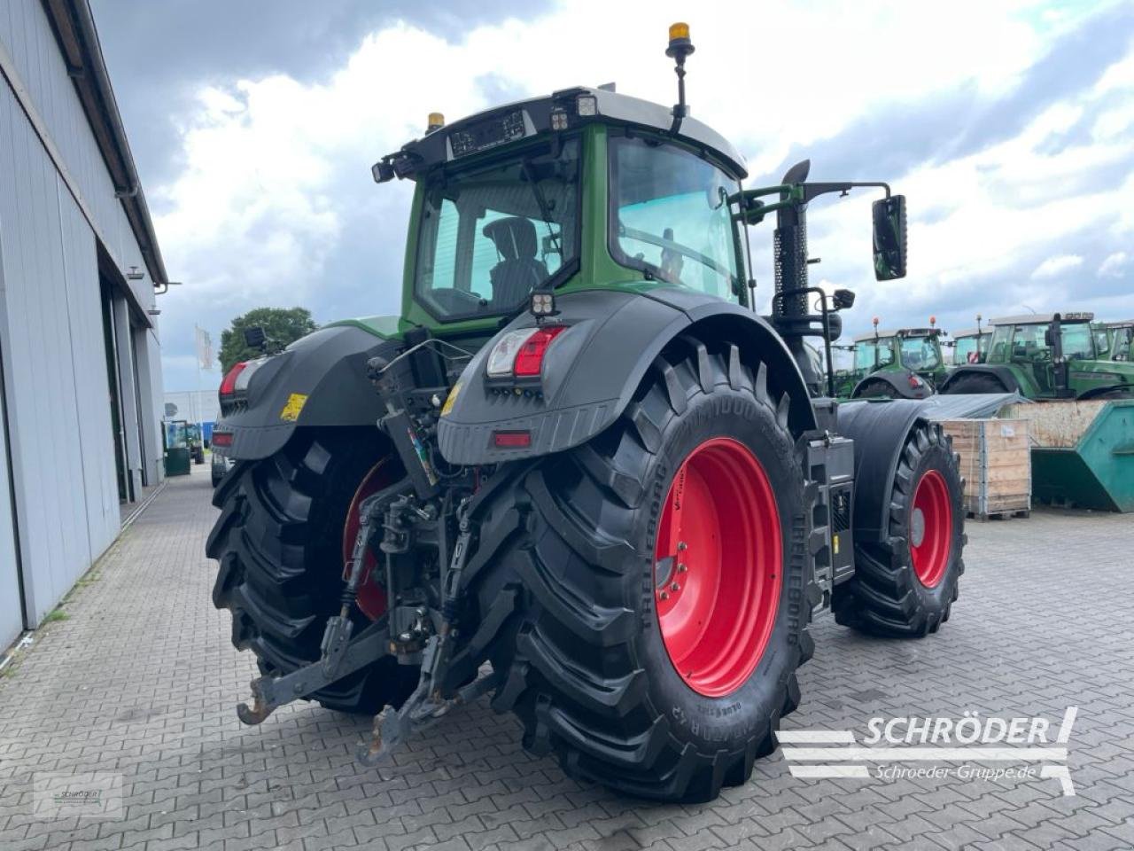 Traktor des Typs Fendt 828 VARIO S4 PROFI PLUS, Gebrauchtmaschine in Wildeshausen (Bild 3)