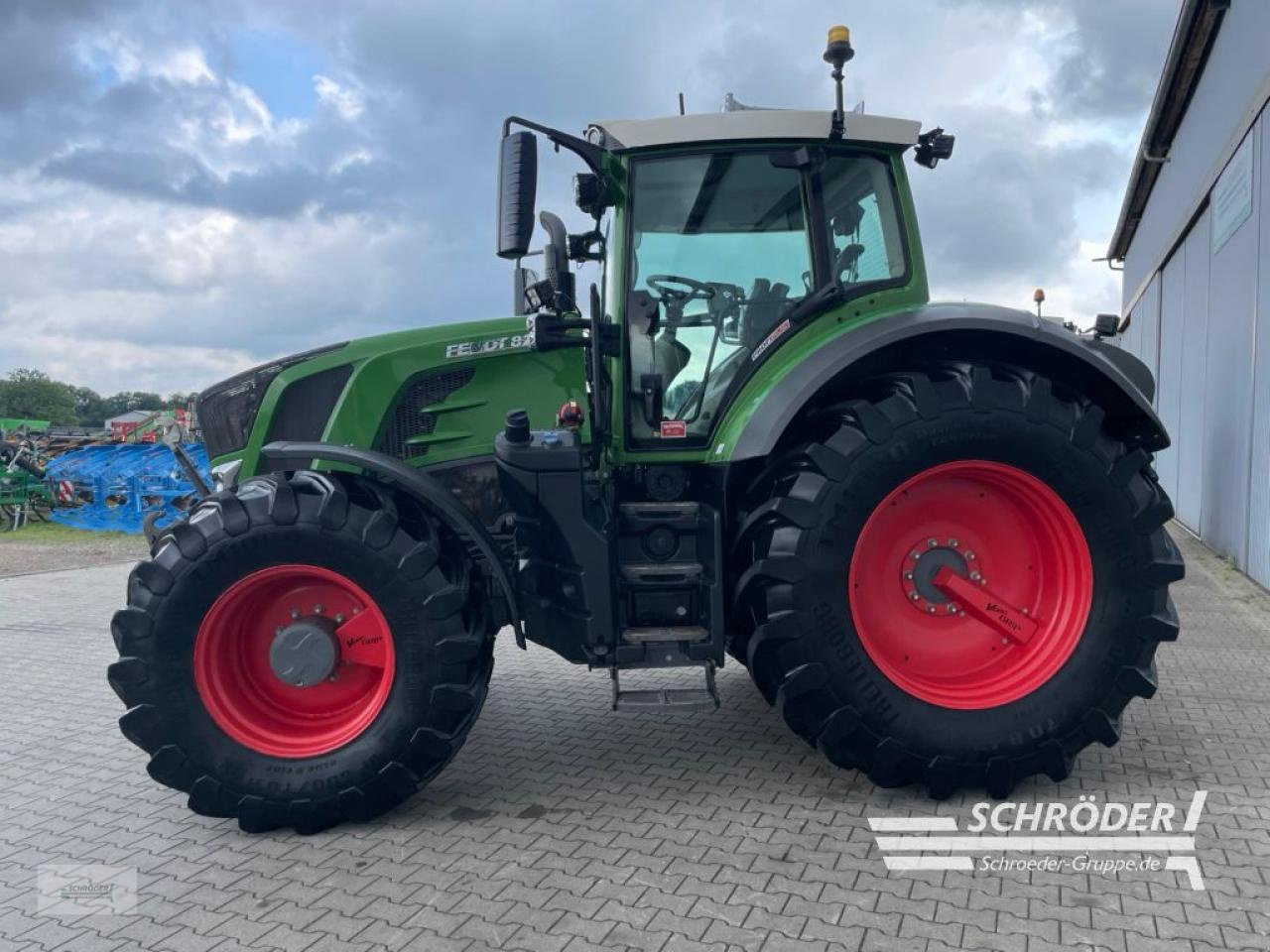 Traktor des Typs Fendt 828 VARIO S4 PROFI PLUS, Gebrauchtmaschine in Wildeshausen (Bild 4)