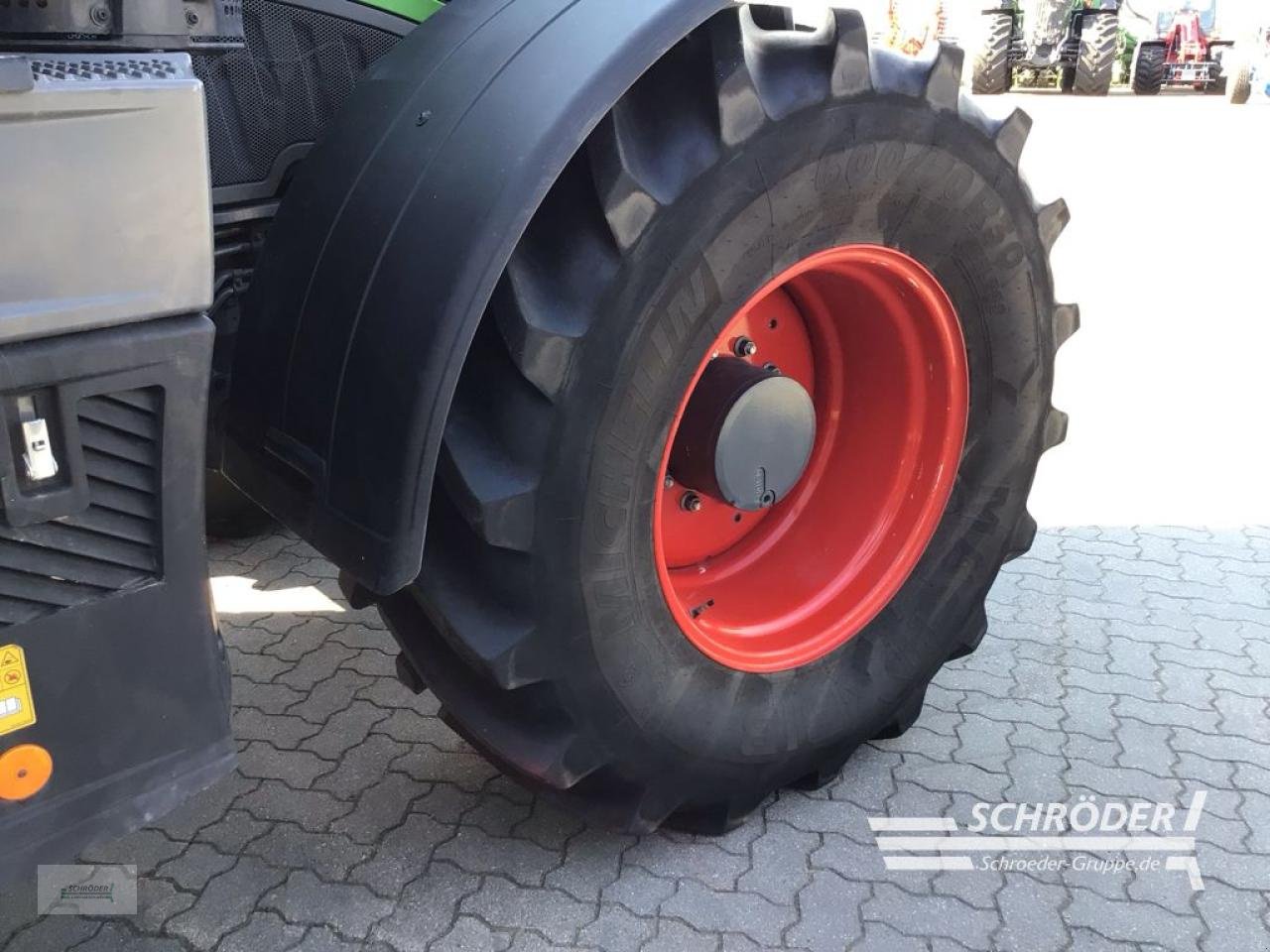 Traktor van het type Fendt 828 VARIO S4 PROFI PLUS, Gebrauchtmaschine in Friedland (Foto 8)