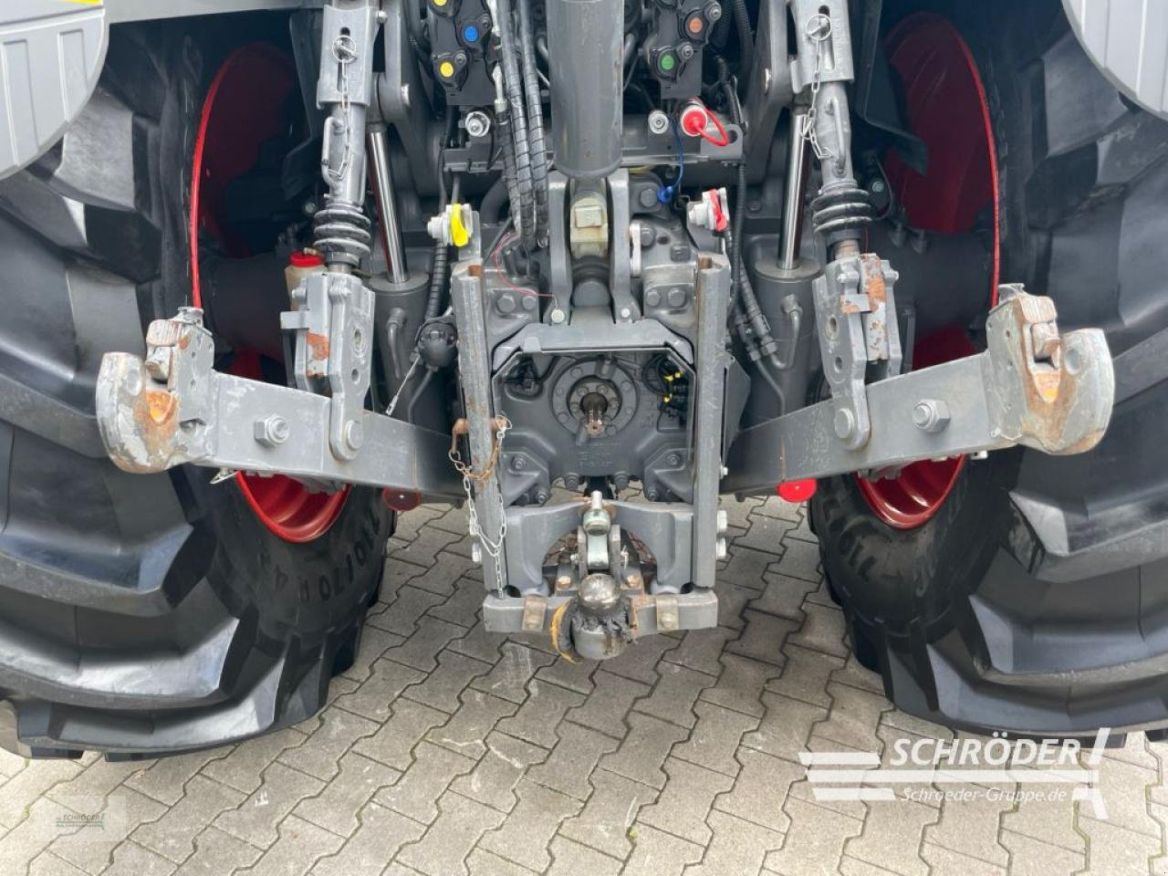 Traktor van het type Fendt 828 VARIO S4 PROFI PLUS, Gebrauchtmaschine in Wildeshausen (Foto 19)