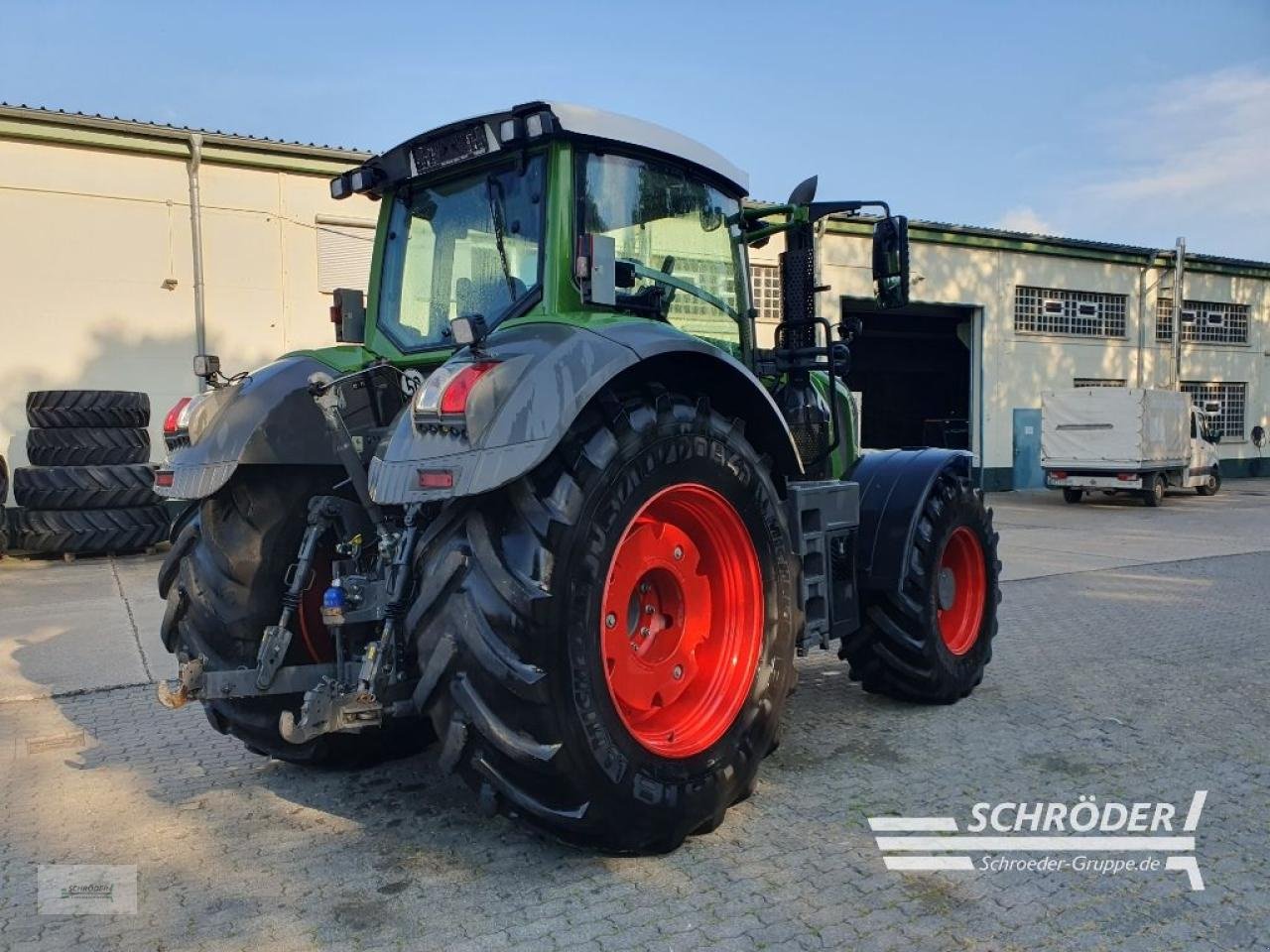 Traktor van het type Fendt 828 VARIO S4 PROFI PLUS, Gebrauchtmaschine in Völkersen (Foto 7)