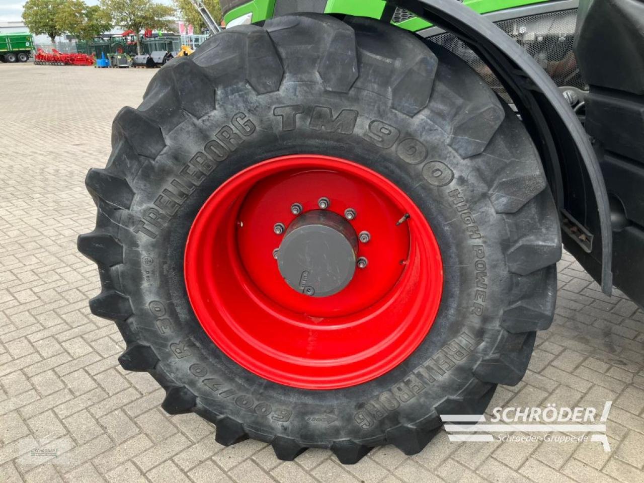 Traktor of the type Fendt 828 VARIO S4  PROFI PLUS, Gebrauchtmaschine in Twistringen (Picture 8)