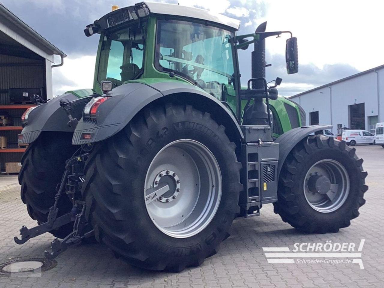 Traktor des Typs Fendt 828 VARIO S4 PROFI PLUS, Gebrauchtmaschine in Lastrup (Bild 3)