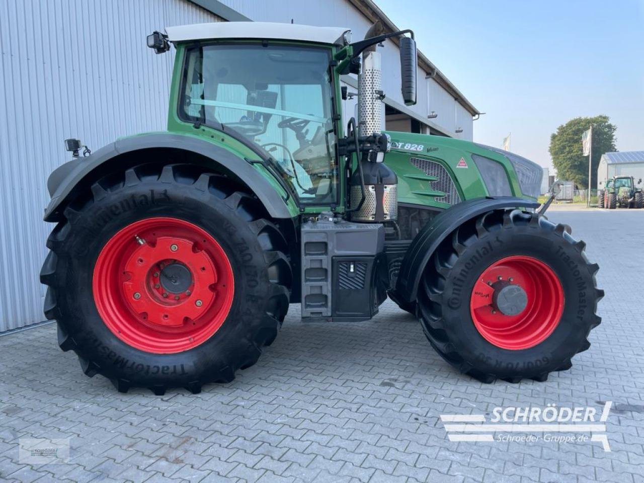 Traktor du type Fendt 828 VARIO S4 PROFI PLUS, Gebrauchtmaschine en Wildeshausen (Photo 2)