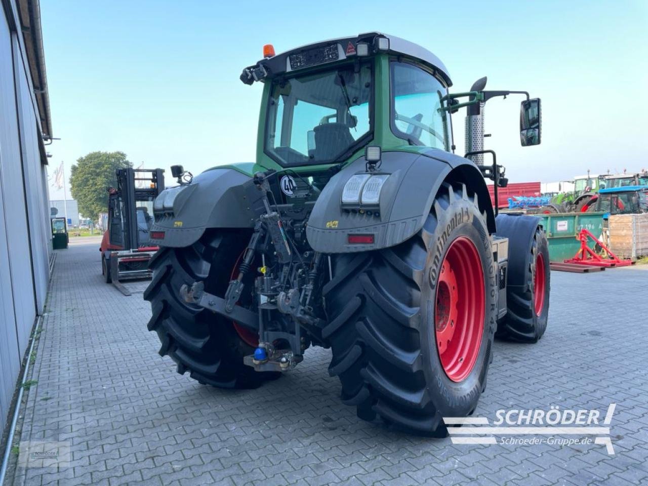 Traktor des Typs Fendt 828 VARIO S4 PROFI PLUS, Gebrauchtmaschine in Wildeshausen (Bild 3)