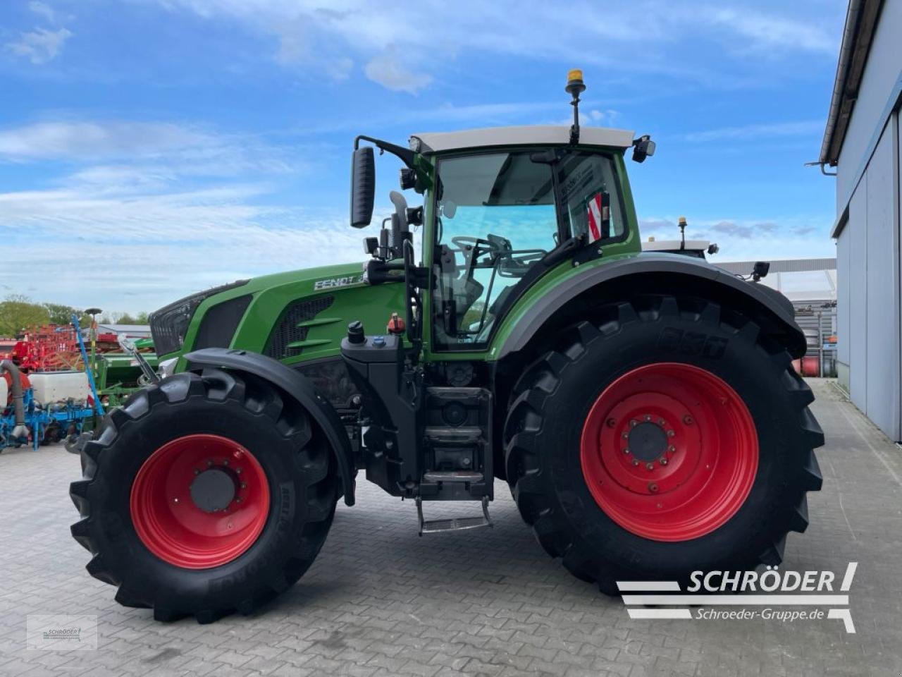 Traktor van het type Fendt 828 VARIO S4 PROFI PLUS, Gebrauchtmaschine in Westerstede (Foto 4)