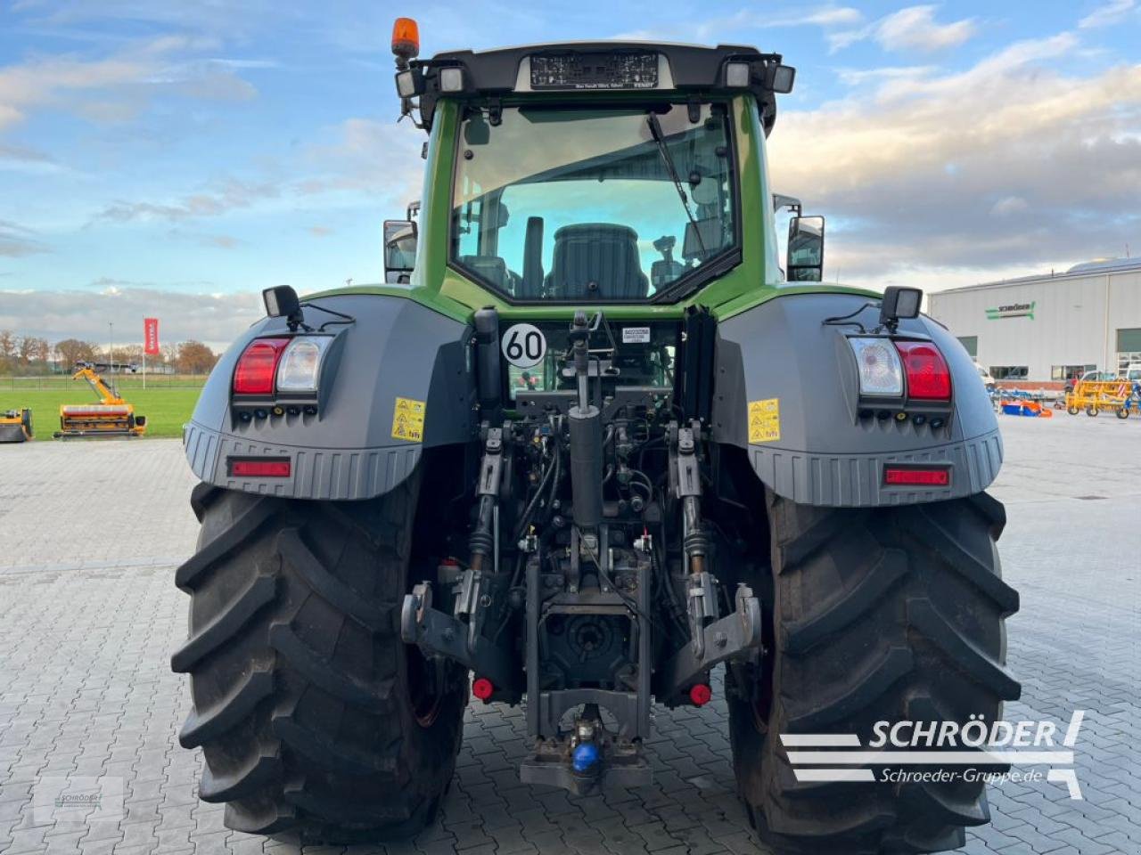 Traktor a típus Fendt 828 VARIO S4 PROFI PLUS, Gebrauchtmaschine ekkor: Scharrel (Kép 3)