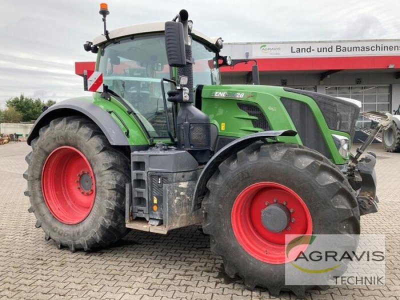 Traktor van het type Fendt 828 VARIO S4 PROFI PLUS, Gebrauchtmaschine in Olfen (Foto 2)