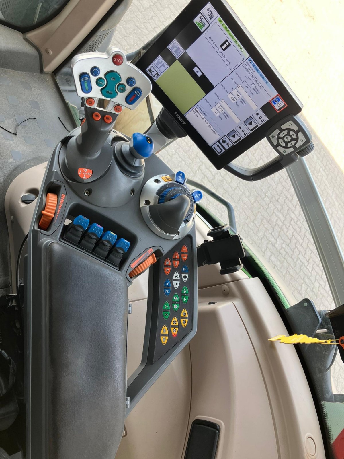 Traktor del tipo Fendt 828 Vario S4 Profi Plus, Gebrauchtmaschine en Bützow (Imagen 7)