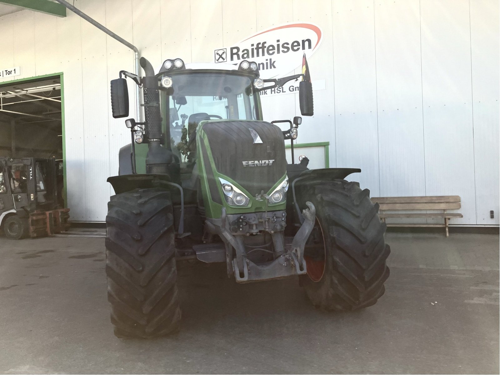 Traktor van het type Fendt 828 Vario S4 Profi Plus, Gebrauchtmaschine in Bad Oldesloe (Foto 2)