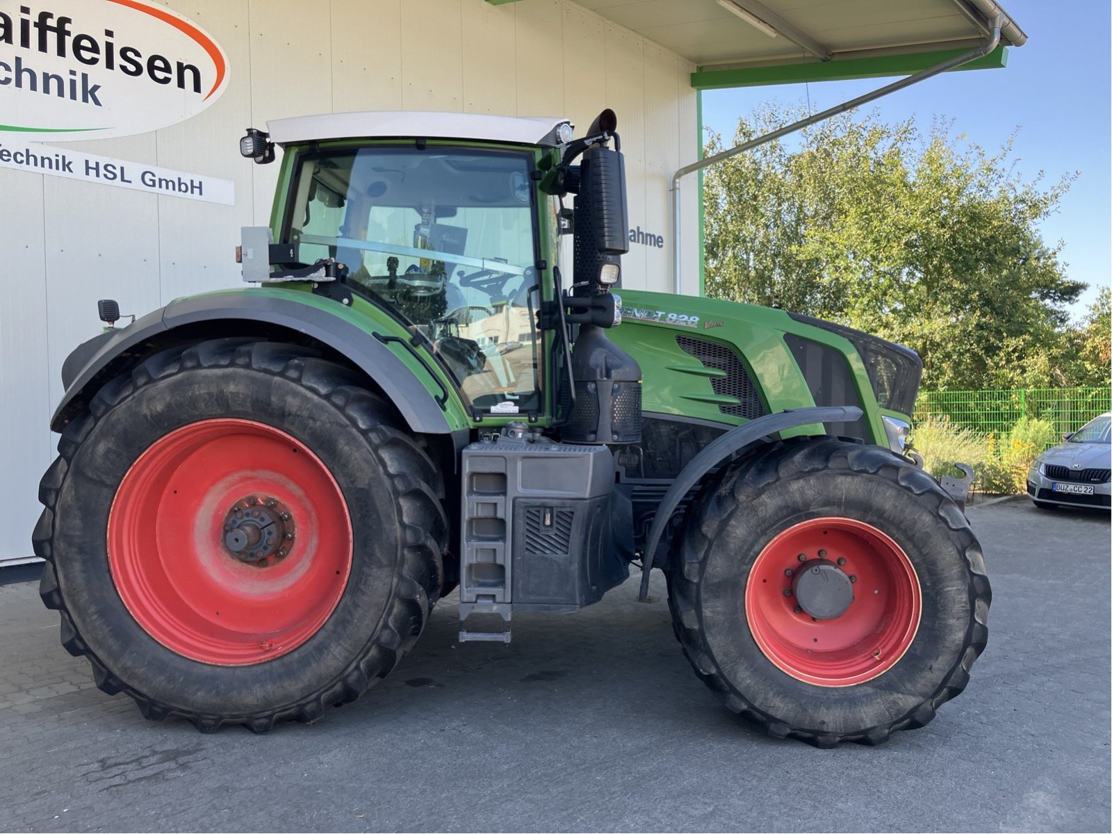 Traktor van het type Fendt 828 Vario S4 Profi Plus, Gebrauchtmaschine in Bad Oldesloe (Foto 10)