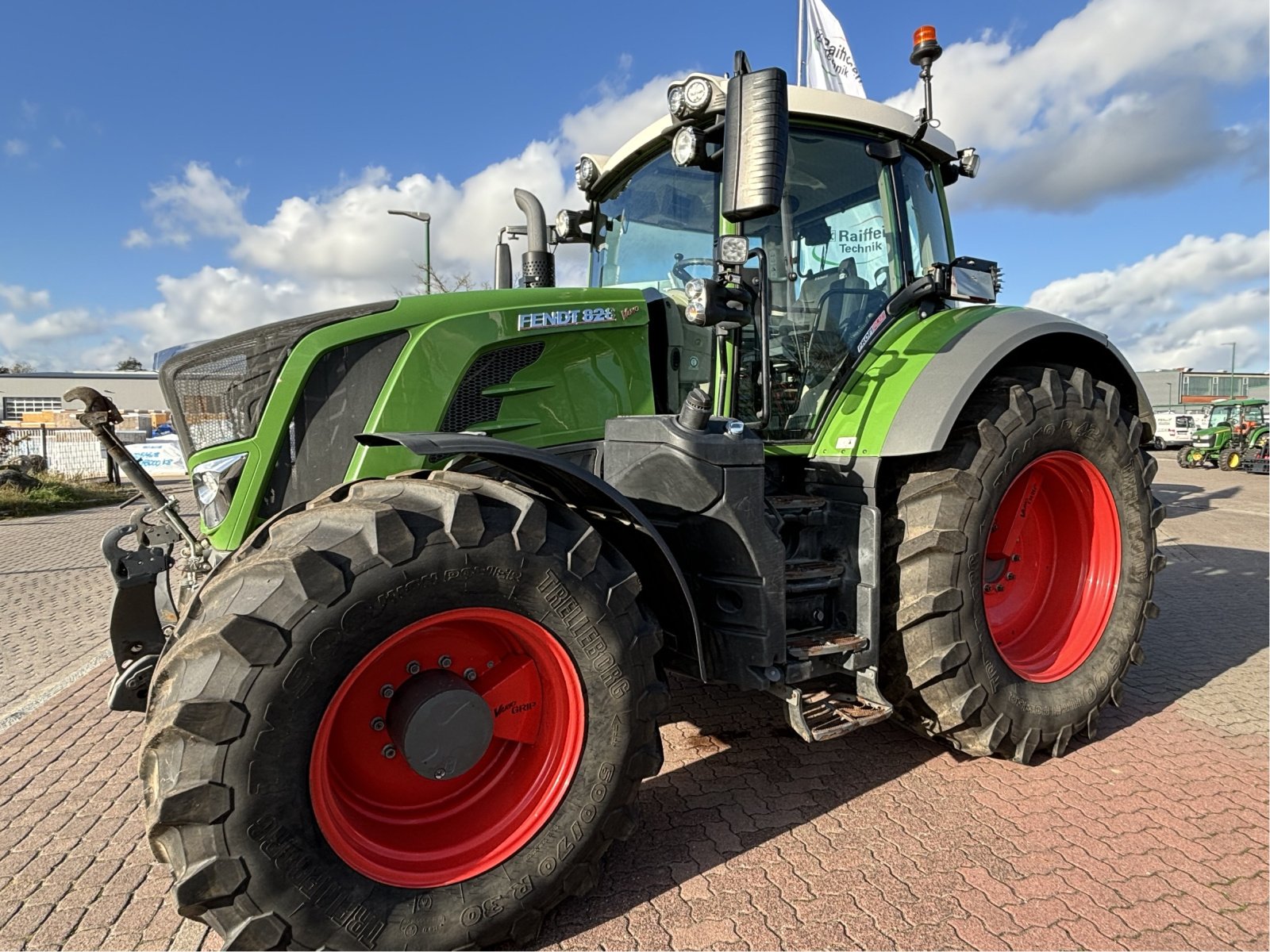 Traktor del tipo Fendt 828 Vario S4 Profi Plus, Gebrauchtmaschine In Bad Oldesloe (Immagine 8)