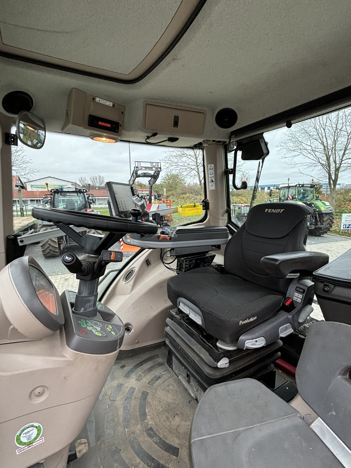 Traktor des Typs Fendt 828 Vario S4 Profi Plus, Gebrauchtmaschine in Bad Oldesloe (Bild 10)