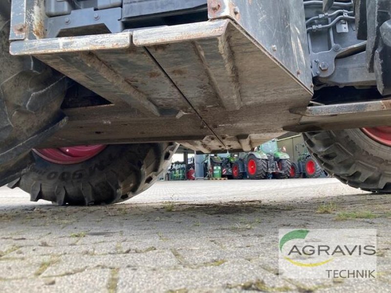 Traktor of the type Fendt 828 VARIO S4 PROFI, Gebrauchtmaschine in Olfen  (Picture 18)