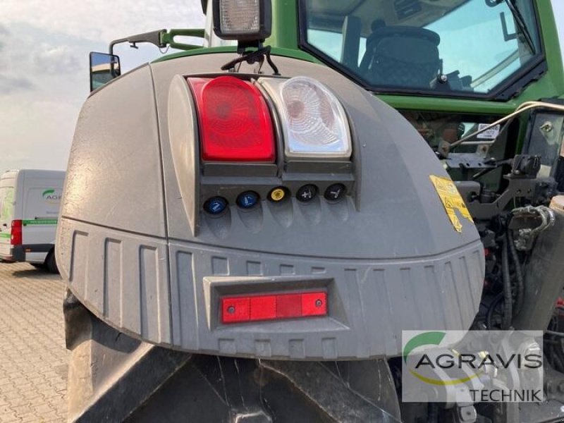 Traktor of the type Fendt 828 VARIO S4 PROFI, Gebrauchtmaschine in Olfen  (Picture 15)