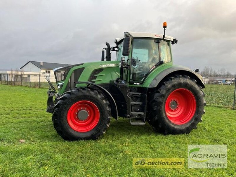 Traktor типа Fendt 828 VARIO S4 PROFI, Gebrauchtmaschine в Brakel (Фотография 1)