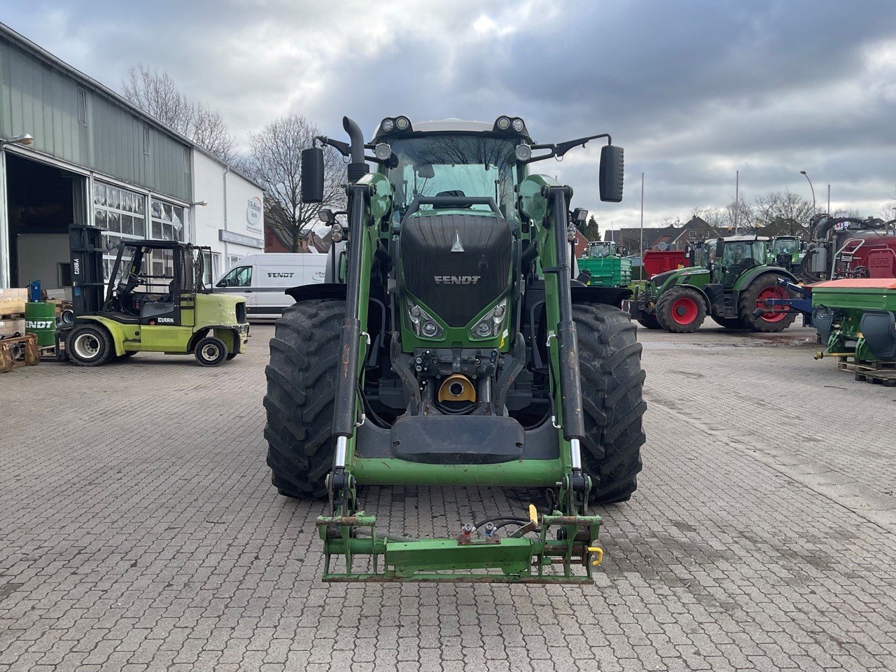 Traktor Türe ait Fendt 828 Vario S4 ProfiPlus, Gebrauchtmaschine içinde Itzehoe (resim 8)