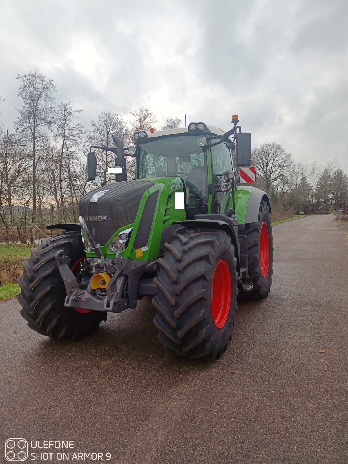 Traktor типа Fendt 828 Vario S4 ProfiPlus, Gebrauchtmaschine в Süderlügum (Фотография 1)