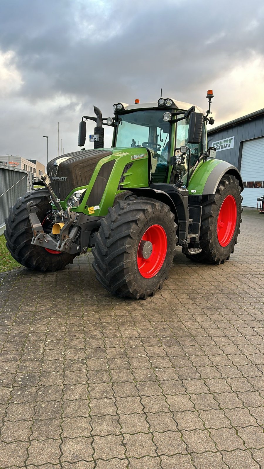 Traktor tipa Fendt 828 Vario S4 ProfiPlus, Gebrauchtmaschine u Husum (Slika 1)