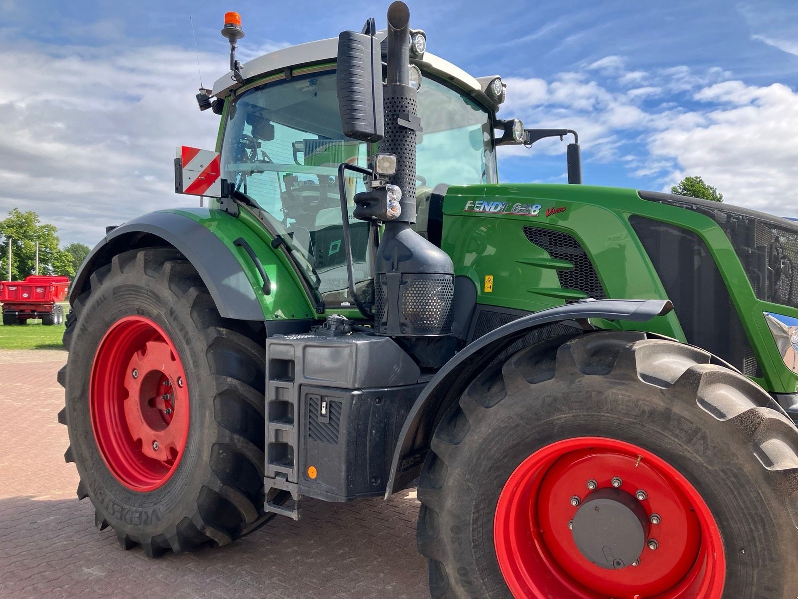 Traktor typu Fendt 828 Vario S4 Vario Profi Plus, Gebrauchtmaschine w Bad Oldesloe (Zdjęcie 4)