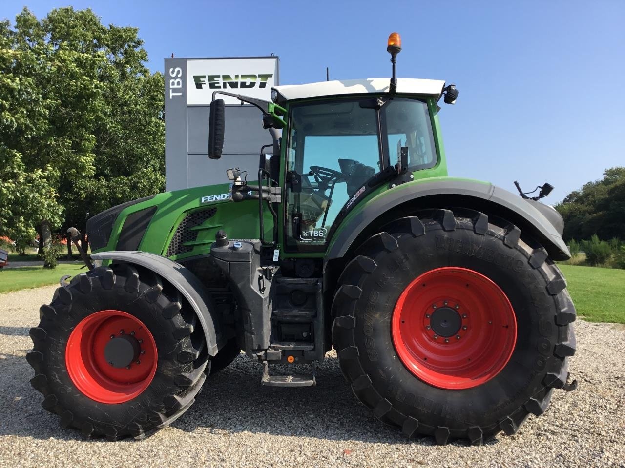 Traktor of the type Fendt 828 VARIO S4, Gebrauchtmaschine in Grindsted (Picture 1)