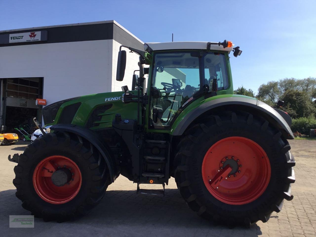 Traktor des Typs Fendt 828 Vario S4, Gebrauchtmaschine in Hess.Oldendorf (Bild 3)