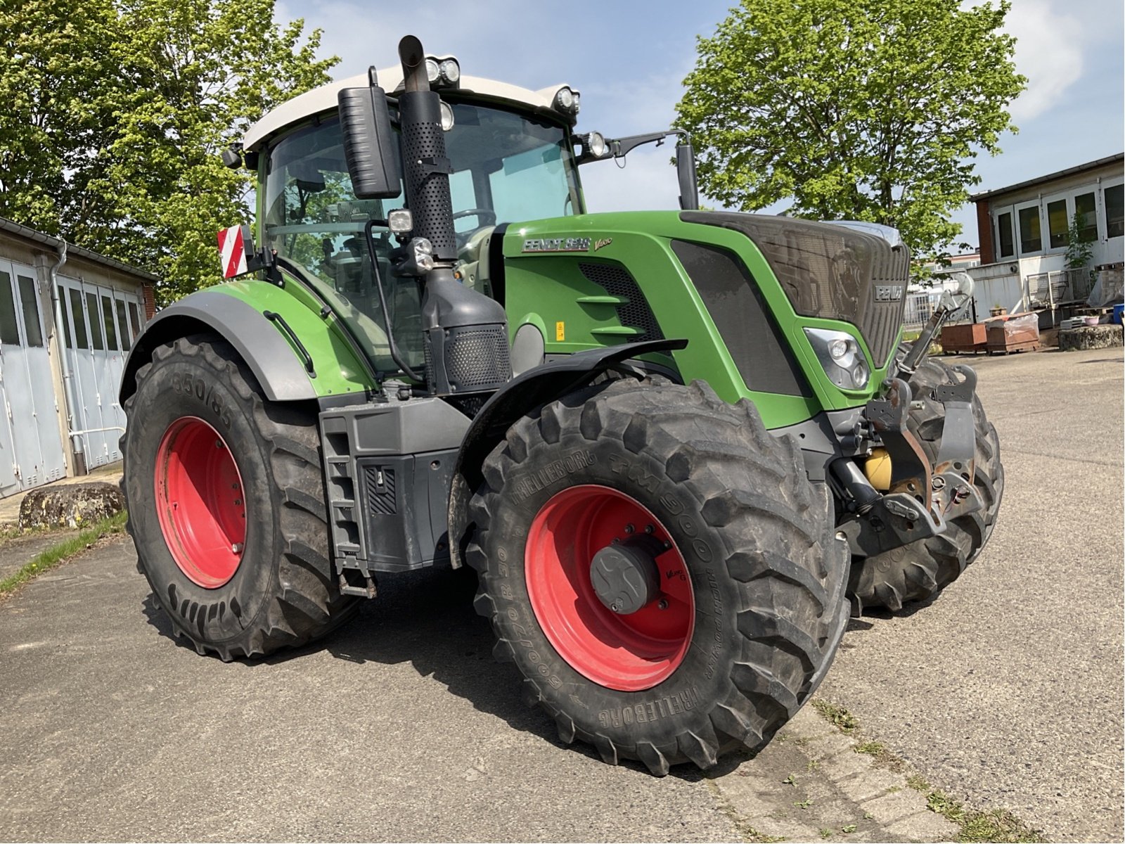 Traktor des Typs Fendt 828 Vario S4, Gebrauchtmaschine in Bad Oldesloe (Bild 4)