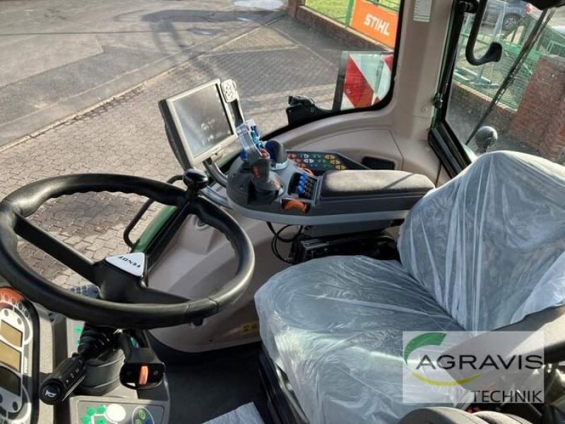 Traktor of the type Fendt 828 VARIO SCR PROFI PLUS, Gebrauchtmaschine in Northeim (Picture 8)