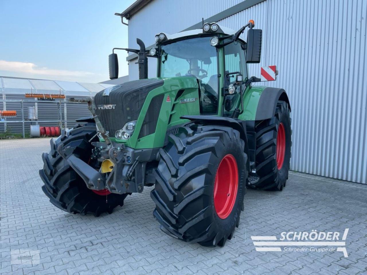 Traktor des Typs Fendt 828 VARIO SCR PROFI PLUS, Gebrauchtmaschine in Wildeshausen (Bild 5)