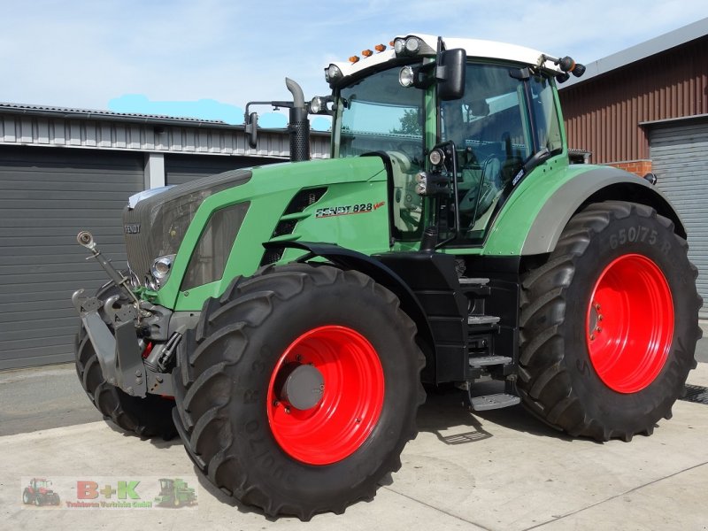 Traktor του τύπου Fendt 828 Vario SCR Profi, Gebrauchtmaschine σε Kettenkamp (Φωτογραφία 1)