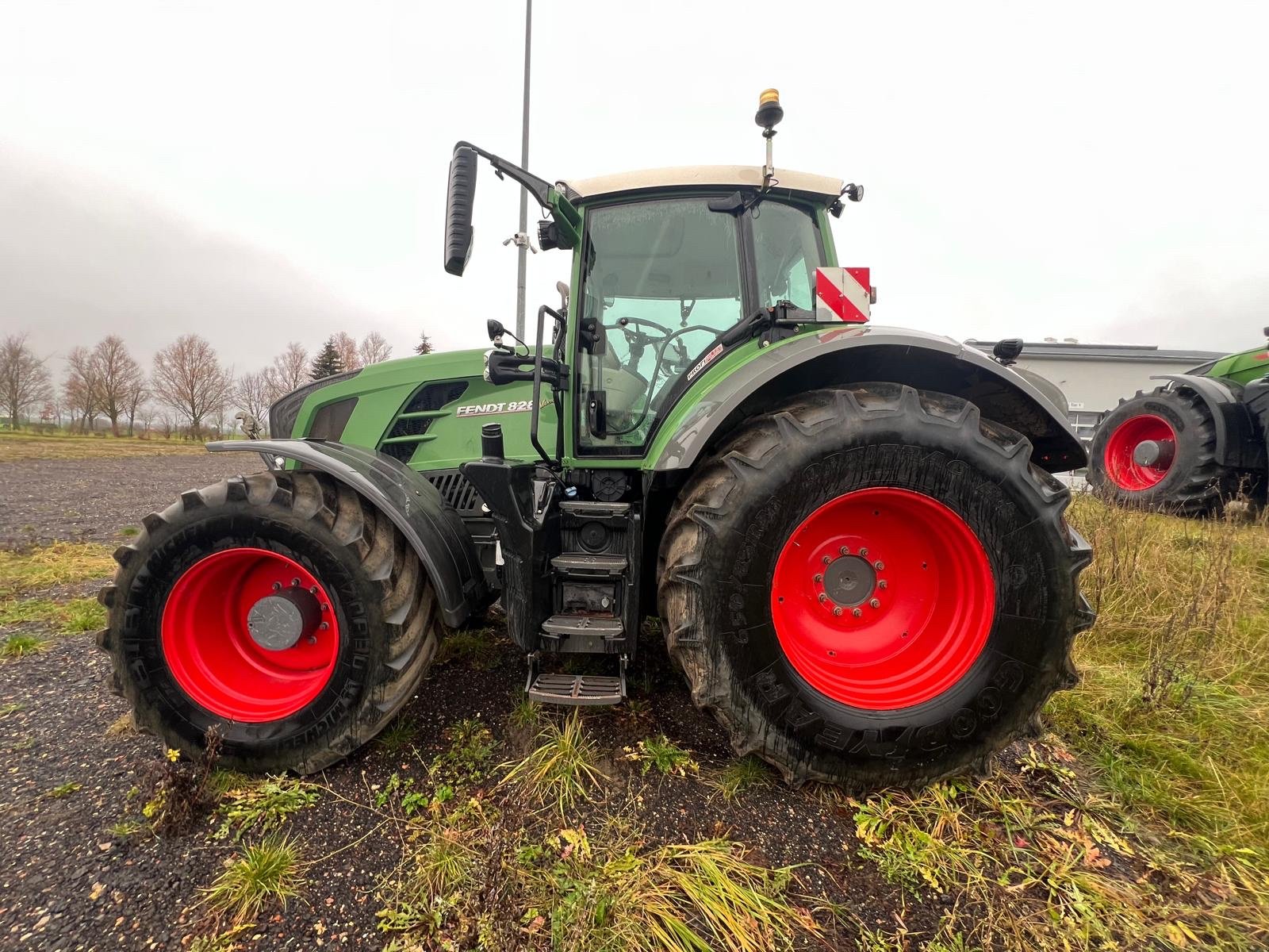 Traktor van het type Fendt 828 Vario SCR ProfiPlus, Gebrauchtmaschine in Richtenberg (Foto 2)