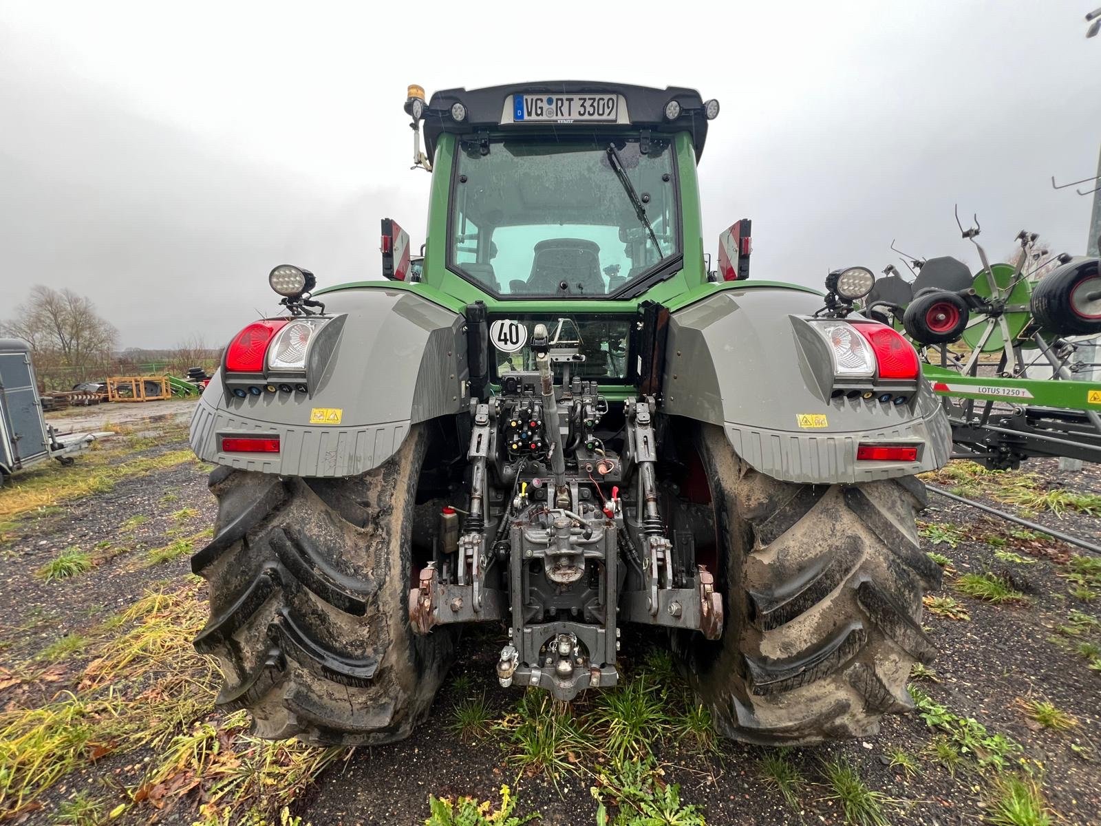 Traktor van het type Fendt 828 Vario SCR ProfiPlus, Gebrauchtmaschine in Richtenberg (Foto 5)