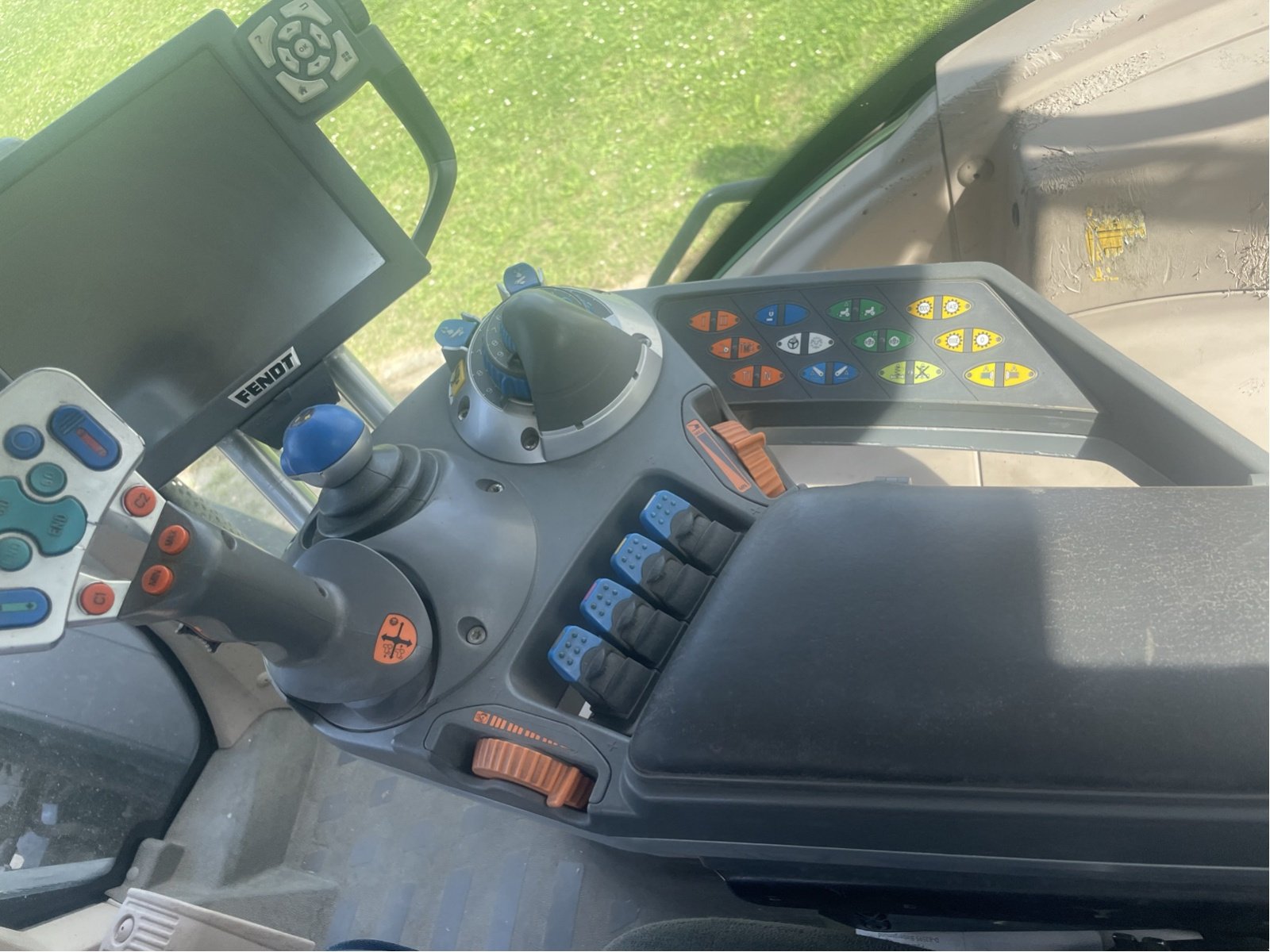 Traktor tip Fendt 828 Vario SCR ProfiPlus, Gebrauchtmaschine in Voitze (Poză 9)