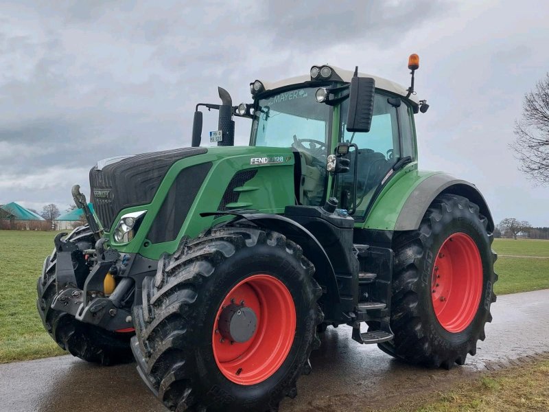 Traktor des Typs Fendt 828 Vario, Gebrauchtmaschine in Frankfurt am Main (Bild 1)