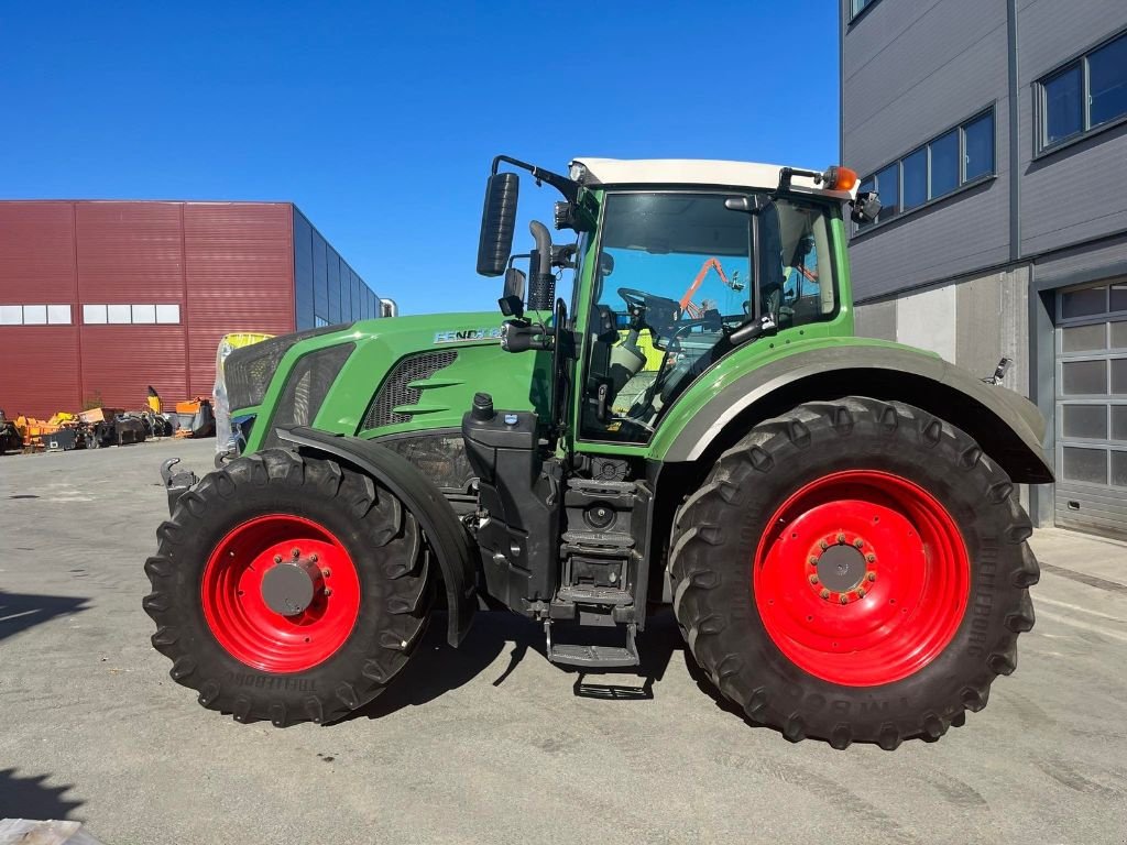 Traktor typu Fendt 828, Gebrauchtmaschine w Sorgues (Zdjęcie 5)