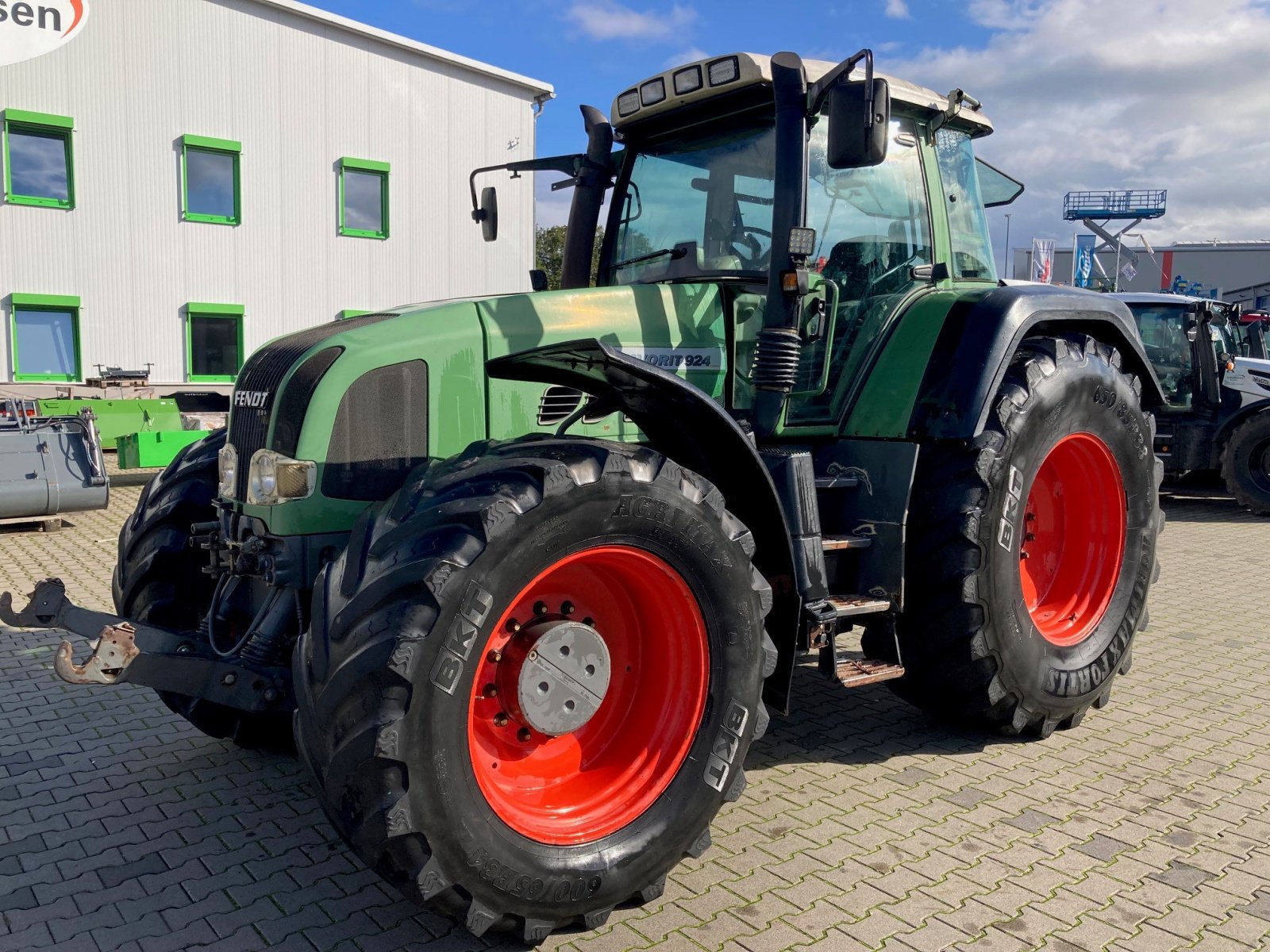 Traktor of the type Fendt 924 Vario Favorit, Gebrauchtmaschine in Petersberg (Picture 5)