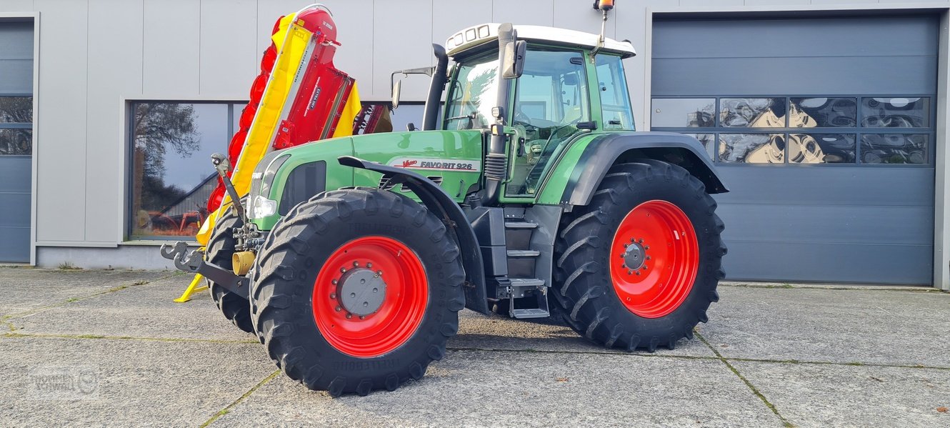 Traktor типа Fendt 926 Vario, Gebrauchtmaschine в Crombach/St.Vith (Фотография 1)