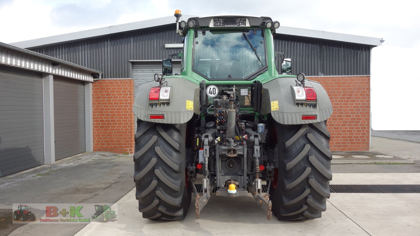 Traktor van het type Fendt 930 Vario ProfiPlus, Gebrauchtmaschine in Kettenkamp (Foto 3)