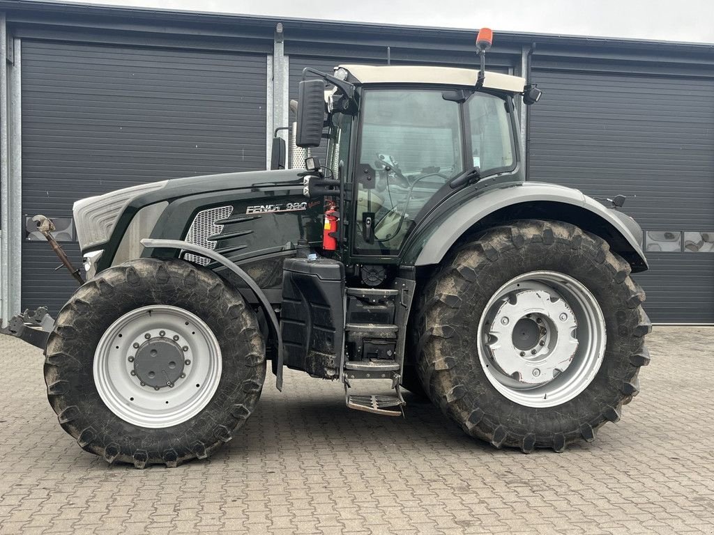 Traktor des Typs Fendt 930 VARIO, Gebrauchtmaschine in Hapert (Bild 2)