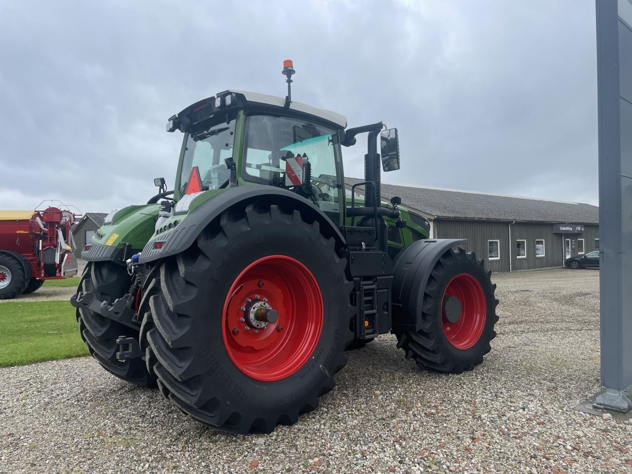 Traktor des Typs Fendt 933 PROFI + GEN7, Gebrauchtmaschine in Grindsted (Bild 3)