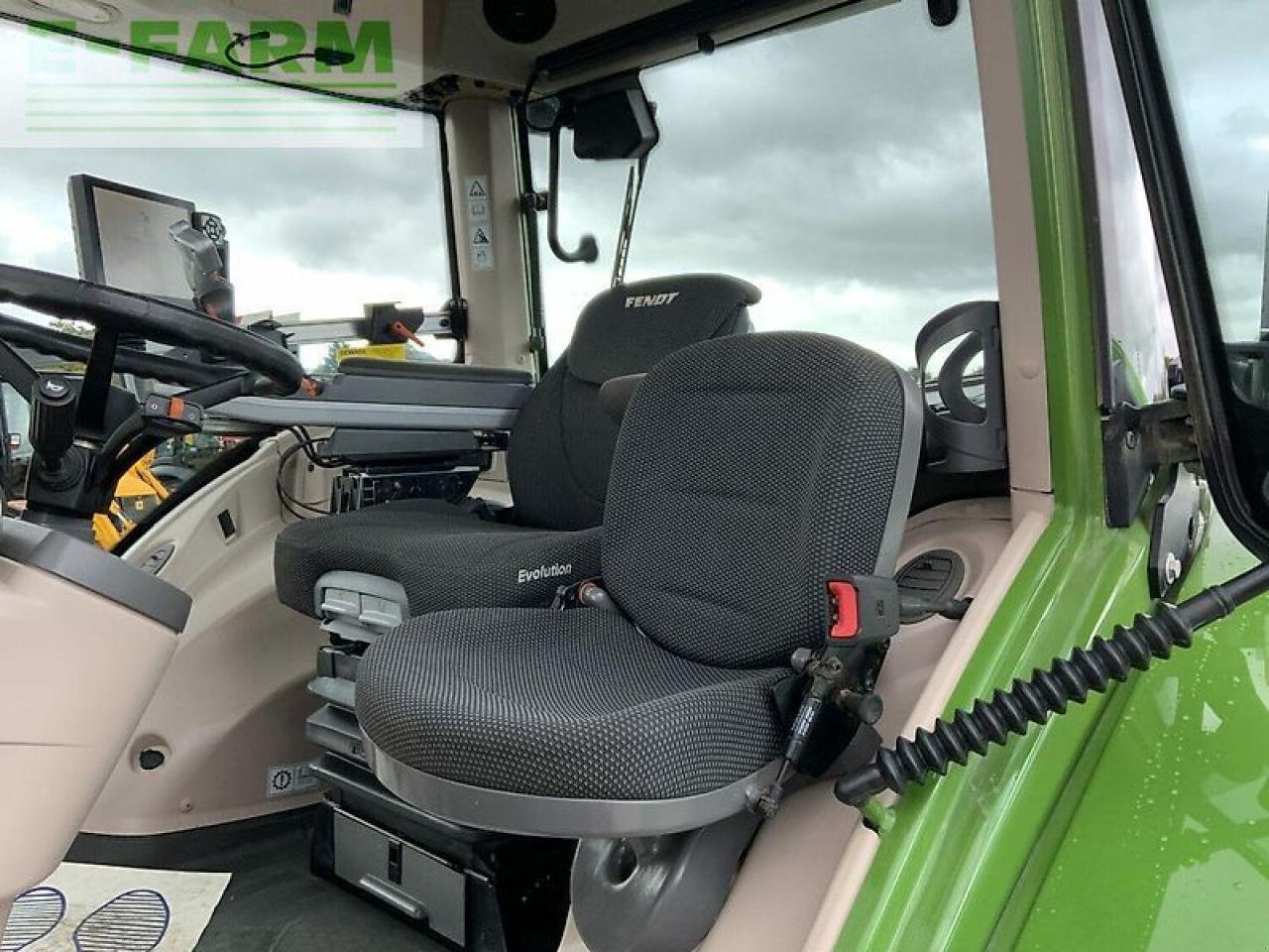 Traktor tip Fendt 933 profi plus tractor (st21180), Gebrauchtmaschine in SHAFTESBURY (Poză 21)