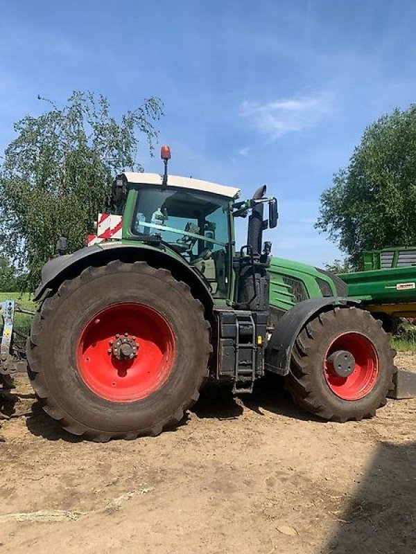 Traktor типа Fendt 933 S4 Profi Plus, 2023 neuer Motor, Gebrauchtmaschine в Ostercappeln (Фотография 2)