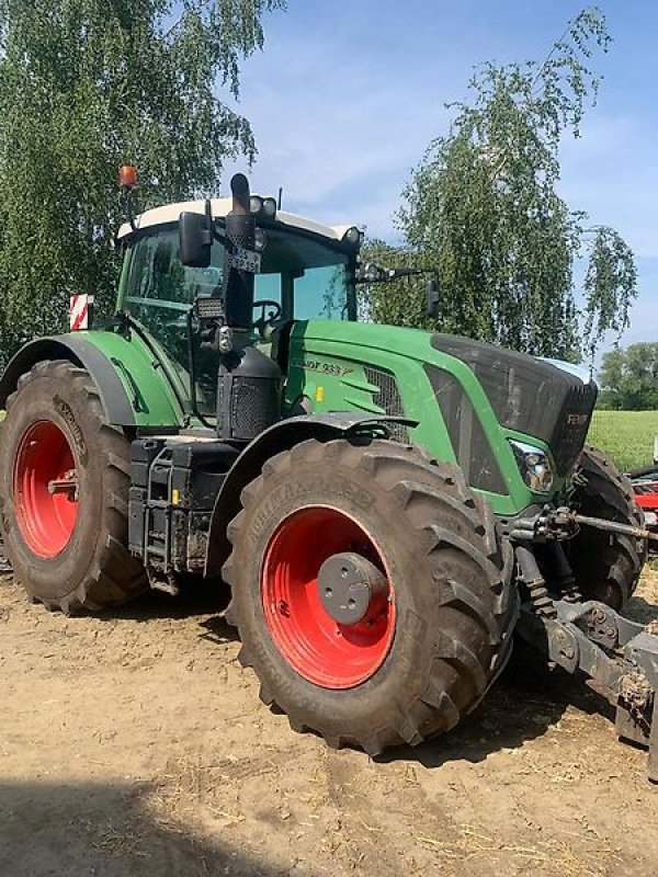 Traktor типа Fendt 933 S4 Profi Plus, 2023 neuer Motor, Gebrauchtmaschine в Ostercappeln (Фотография 3)