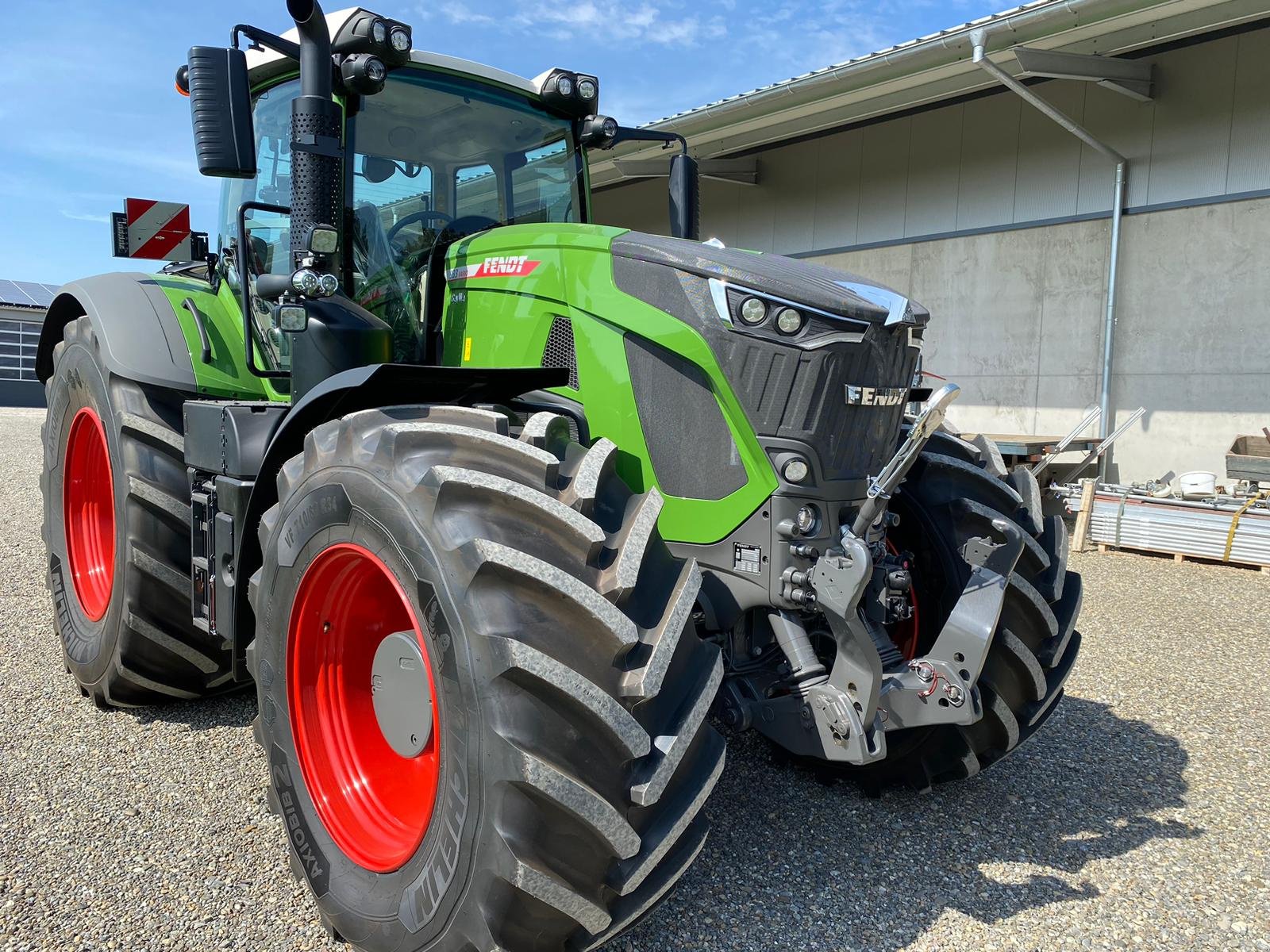 Traktor типа Fendt 933 Vario ProfiPlus !NEUFAHRZEUG! Setting2 Gen7 !VOLLAUSSTATTUNG! MAN Motor VarioGrip, Neumaschine в Schemmerhofen (Фотография 1)