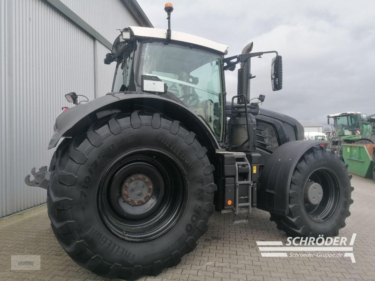 Traktor του τύπου Fendt 933 VARIO S4 PROFI PLUS, Gebrauchtmaschine σε Wildeshausen (Φωτογραφία 3)