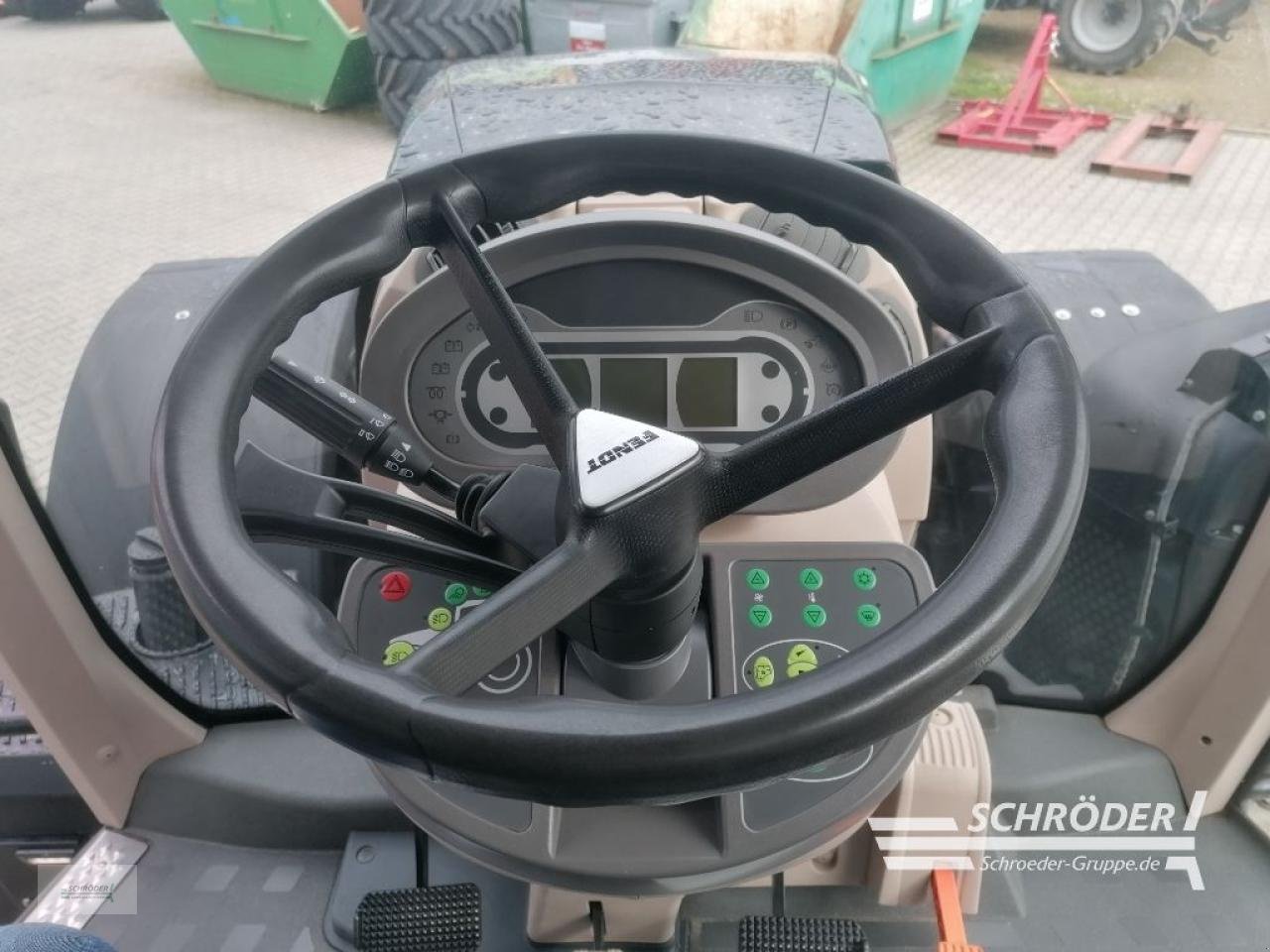 Traktor του τύπου Fendt 933 VARIO S4 PROFI PLUS, Gebrauchtmaschine σε Wildeshausen (Φωτογραφία 25)