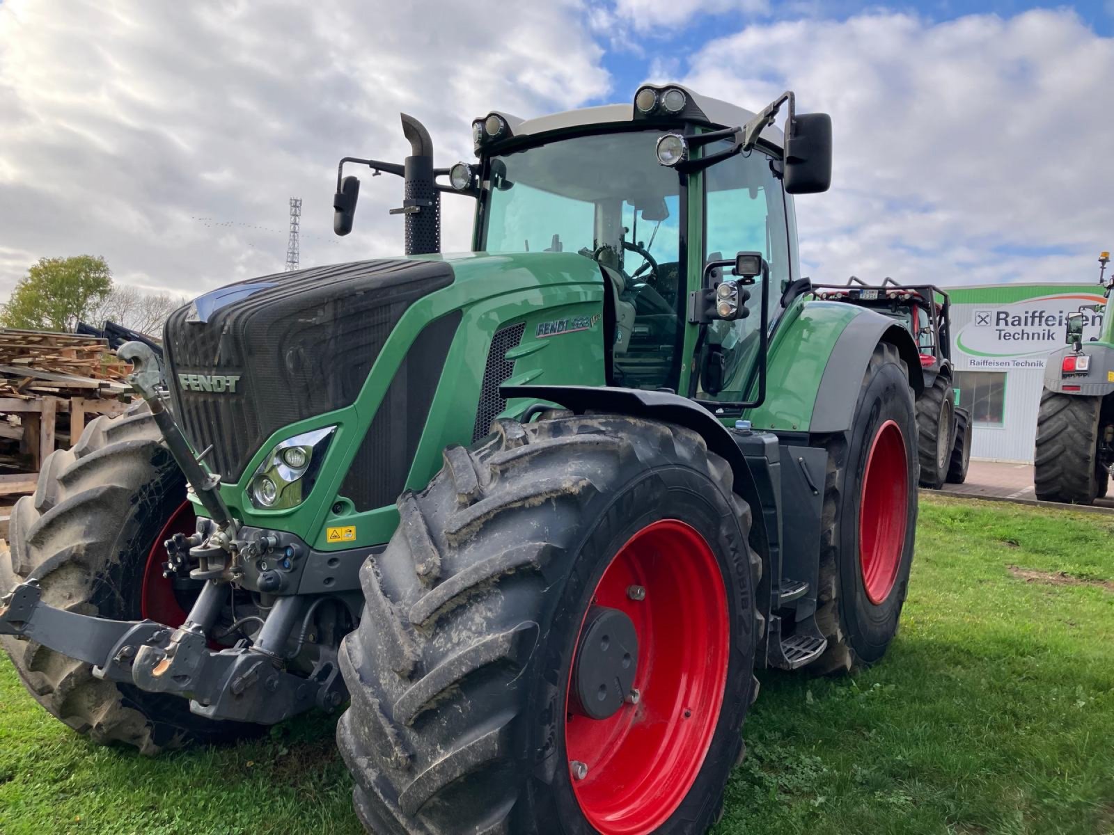 Traktor typu Fendt 933 Vario S4 Profi Plus, Gebrauchtmaschine w Goldberg (Zdjęcie 1)